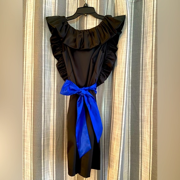Adorable sexy fun party dress black with blue sash/wish I could still fit in it - Picture 1 of 6